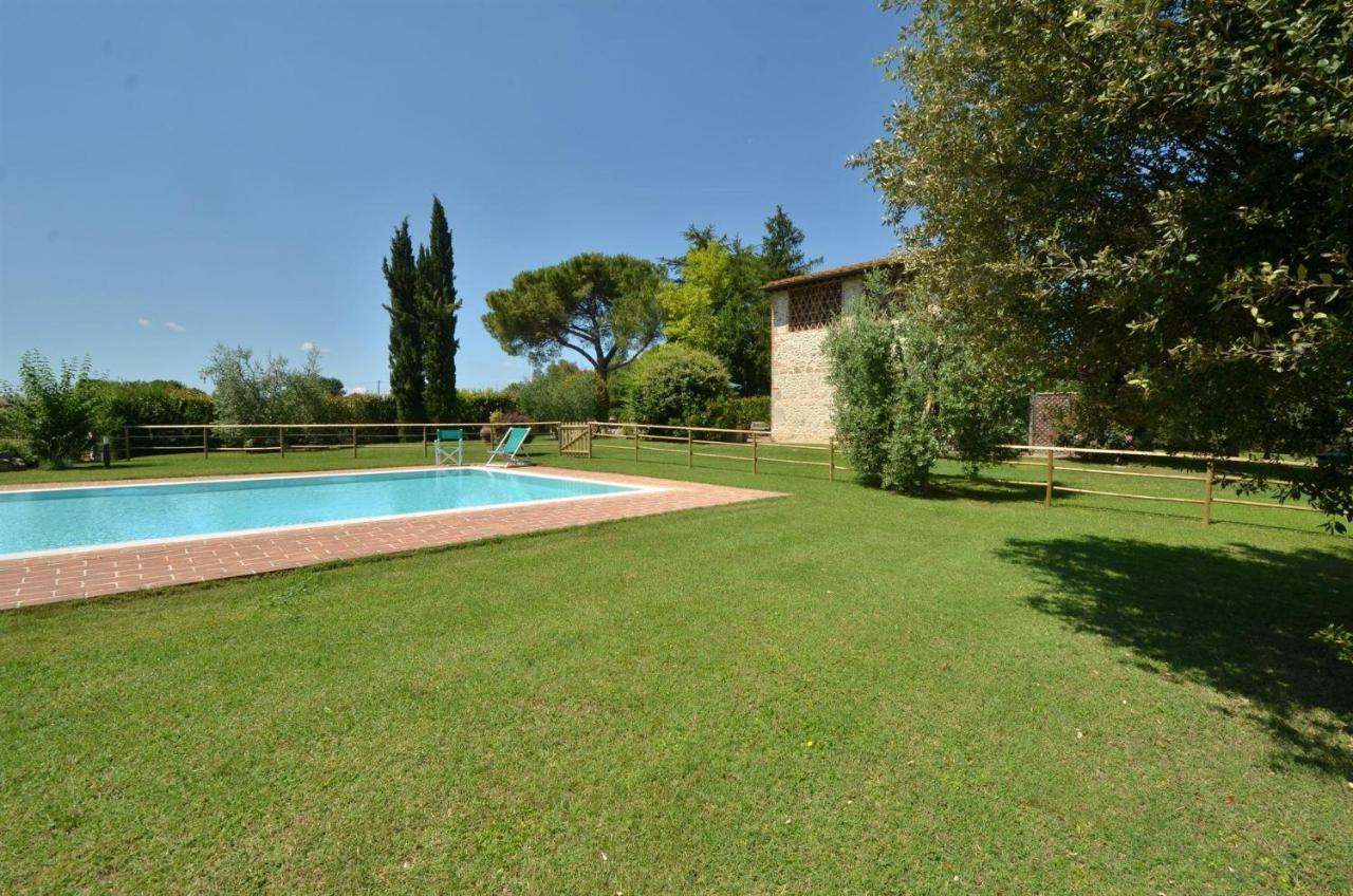 La Capannina Villa Le Grazie  Exterior photo